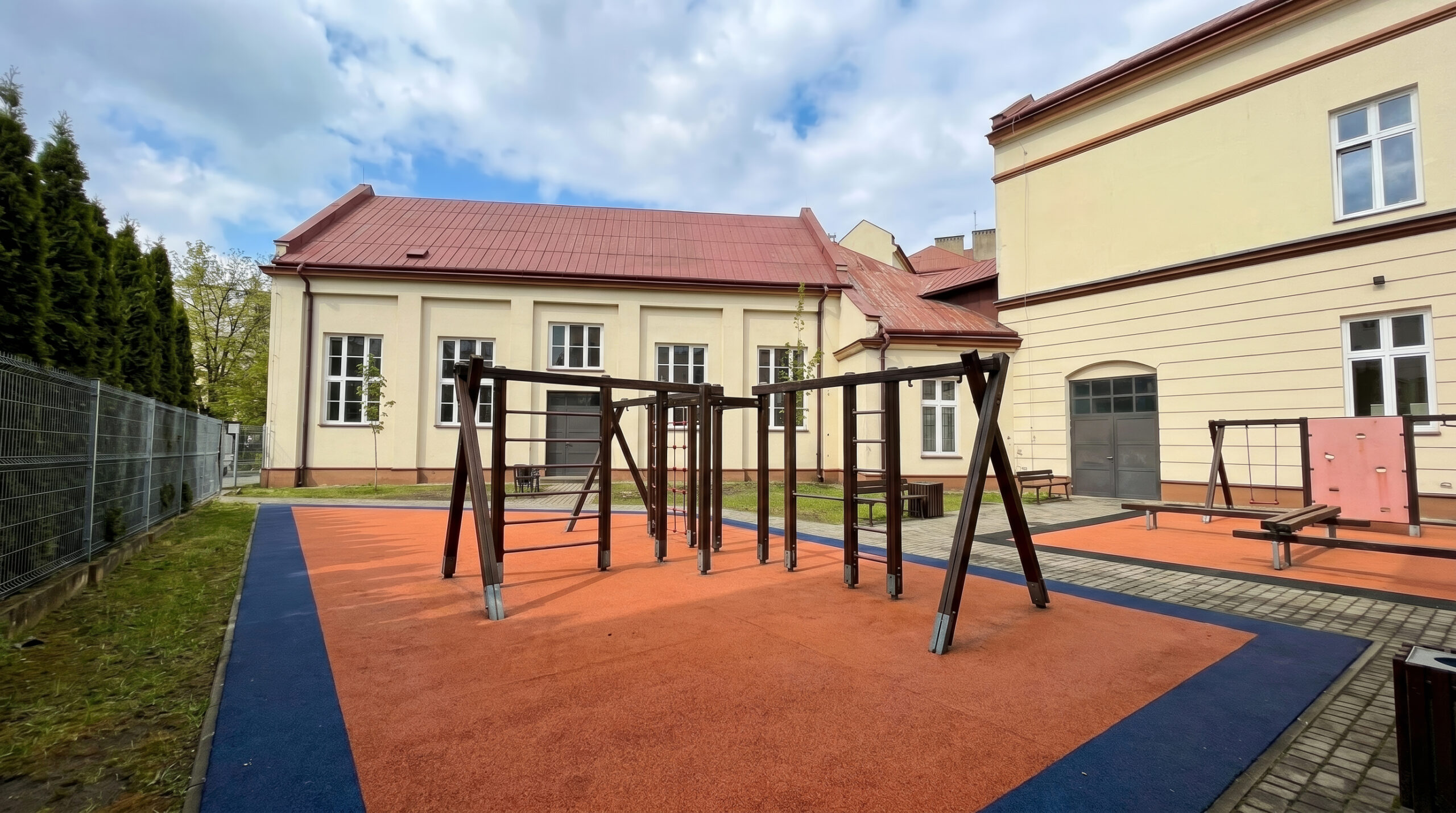 Plac zabaw IPS Rzeszów (1)